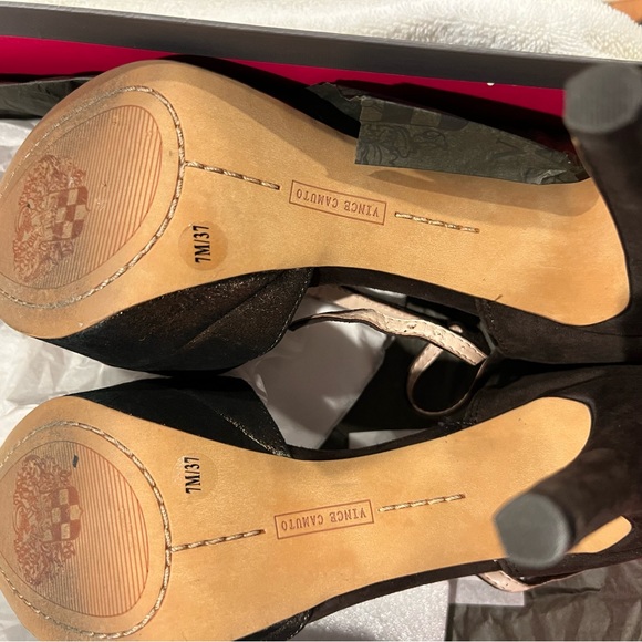 Vince Camuto Brown Shoes - Picture 5 of 6